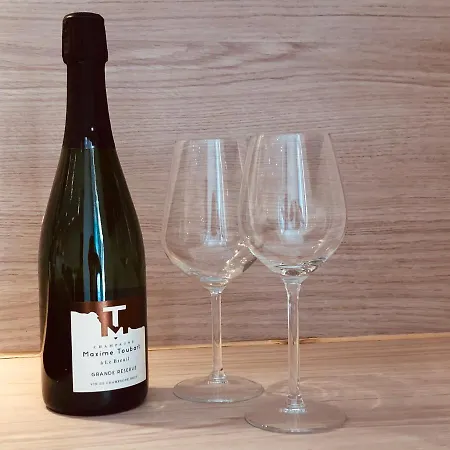 Le Pari Nimois, Avec Parking, Centre Arenes * Nîmes