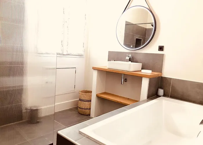 Le Pari Nîmois, Avec Parking, Centre Arènes