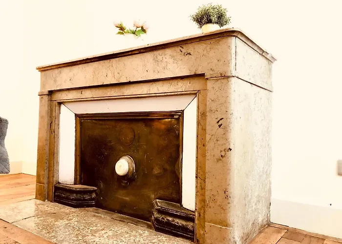 Le Pari Nîmois, Avec Parking, Centre Arènes *